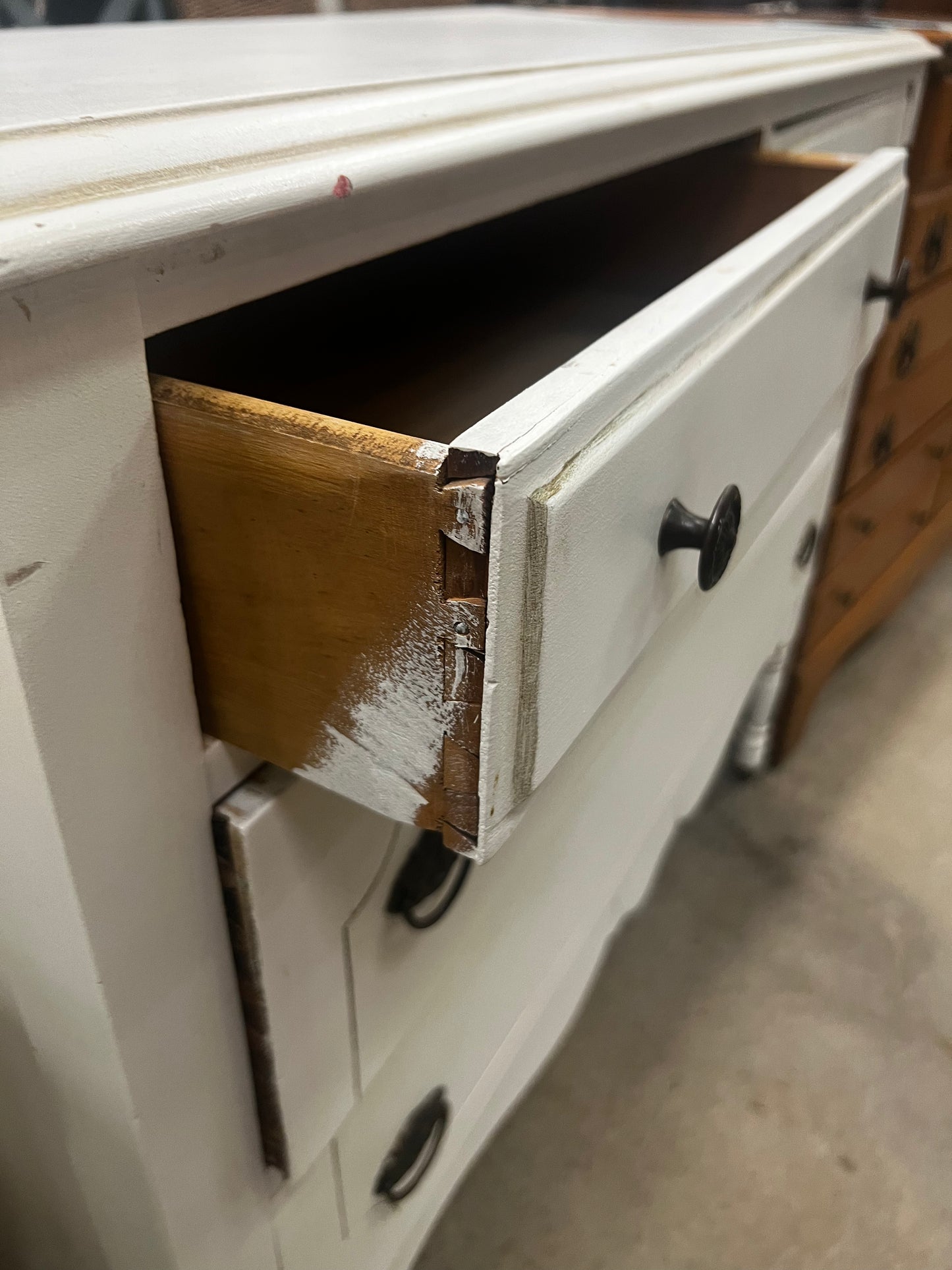 White Painted 4 Drawer Dresser
