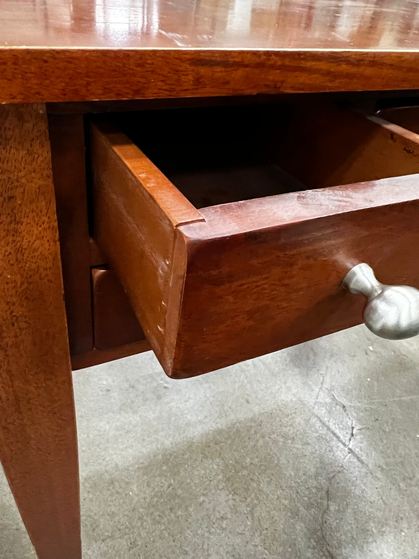 Dark Wood Vanity Desk w/ 5 Drawerd