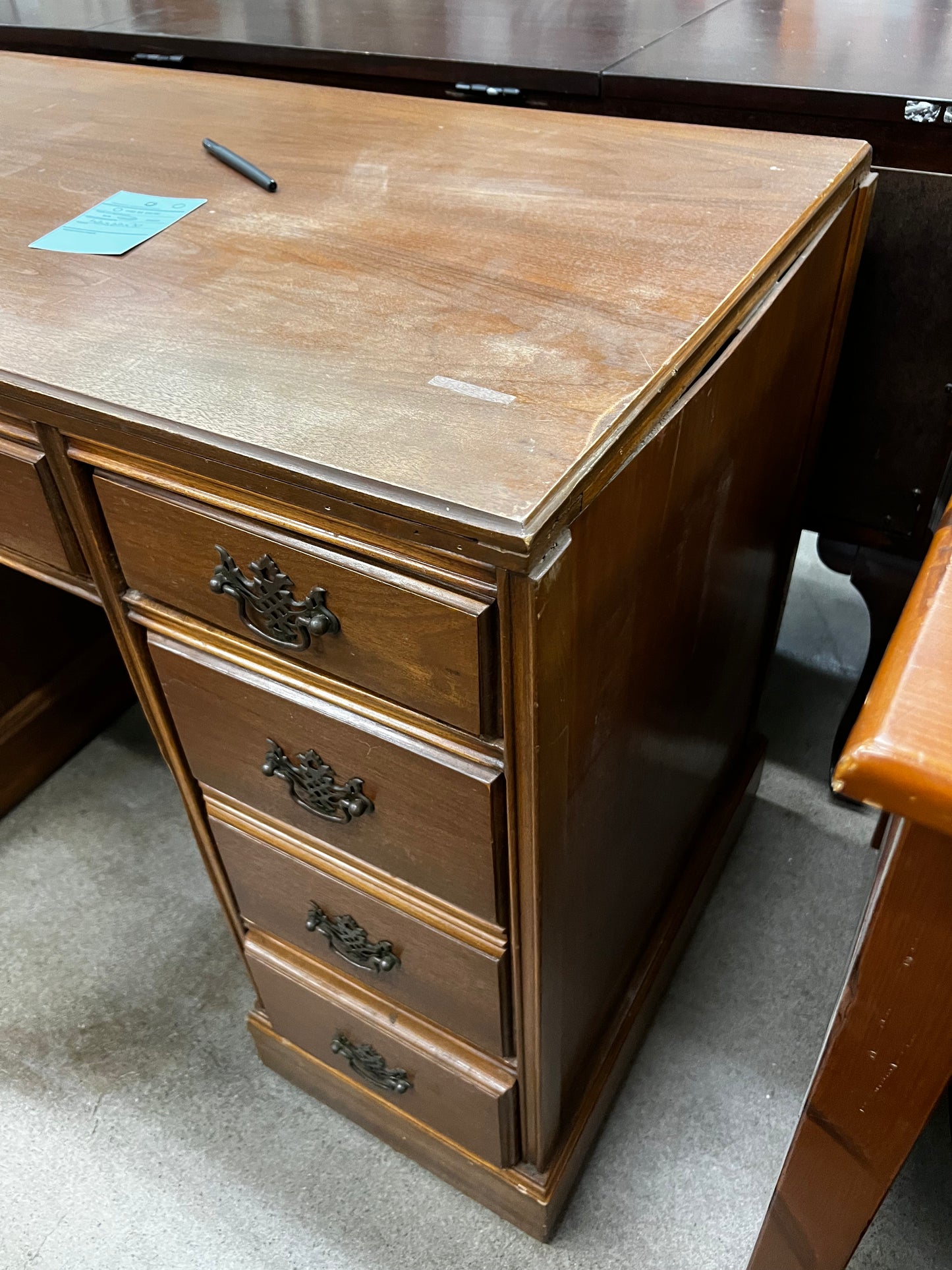 Mahogany Kneehole Desk