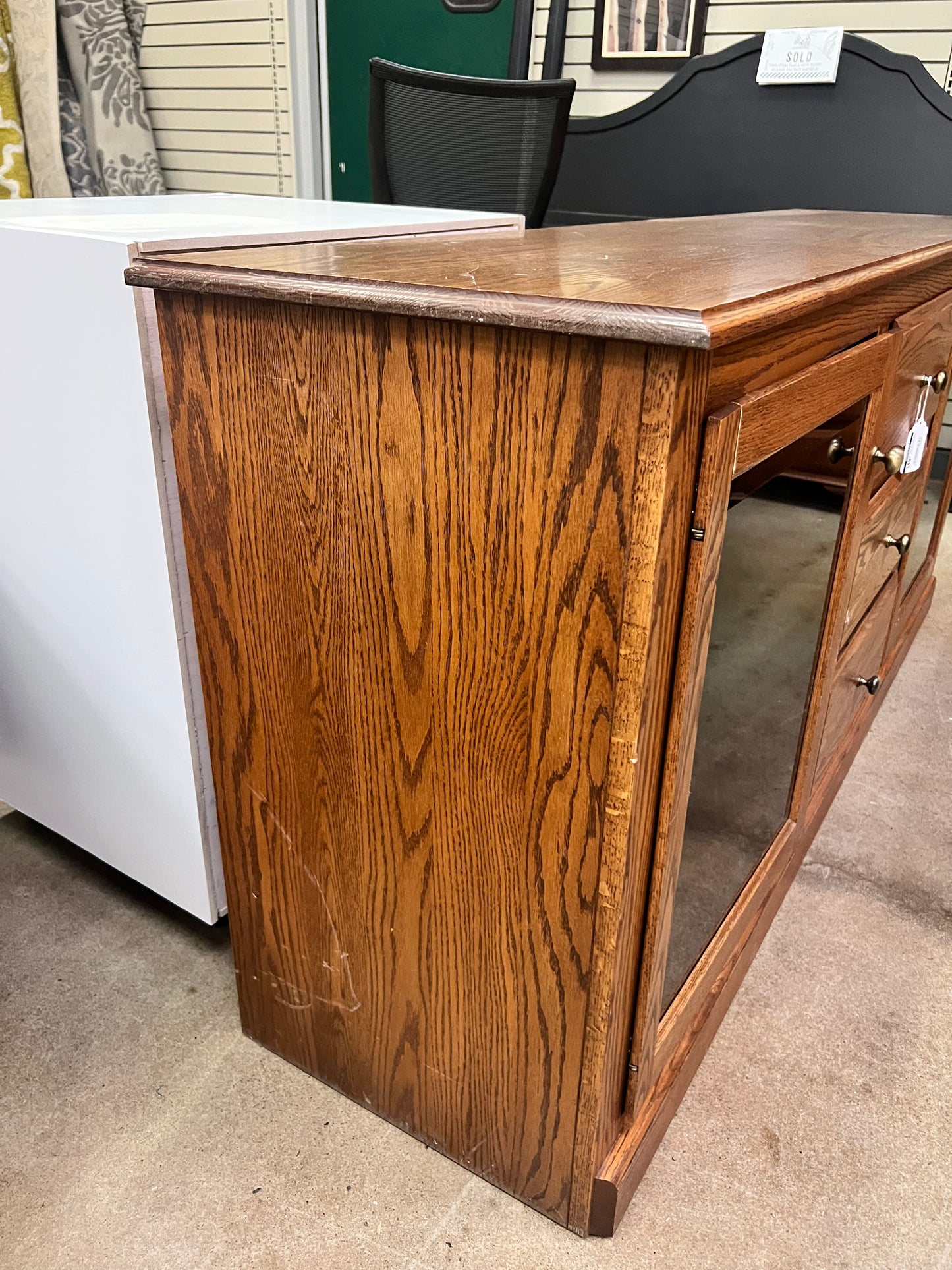 Amish Made Oak Media Cabinet w/Glass Door