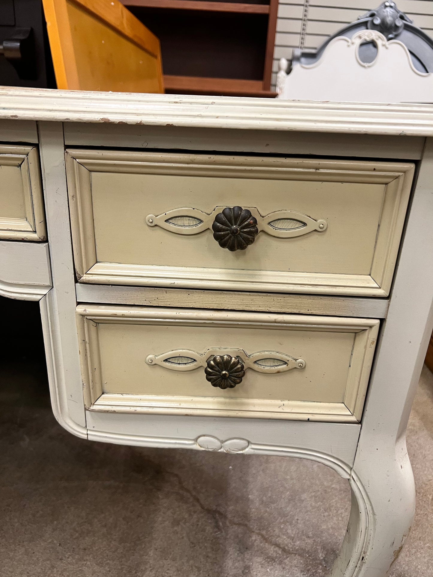 Cream Ladies Writing Desk w/Leather Top