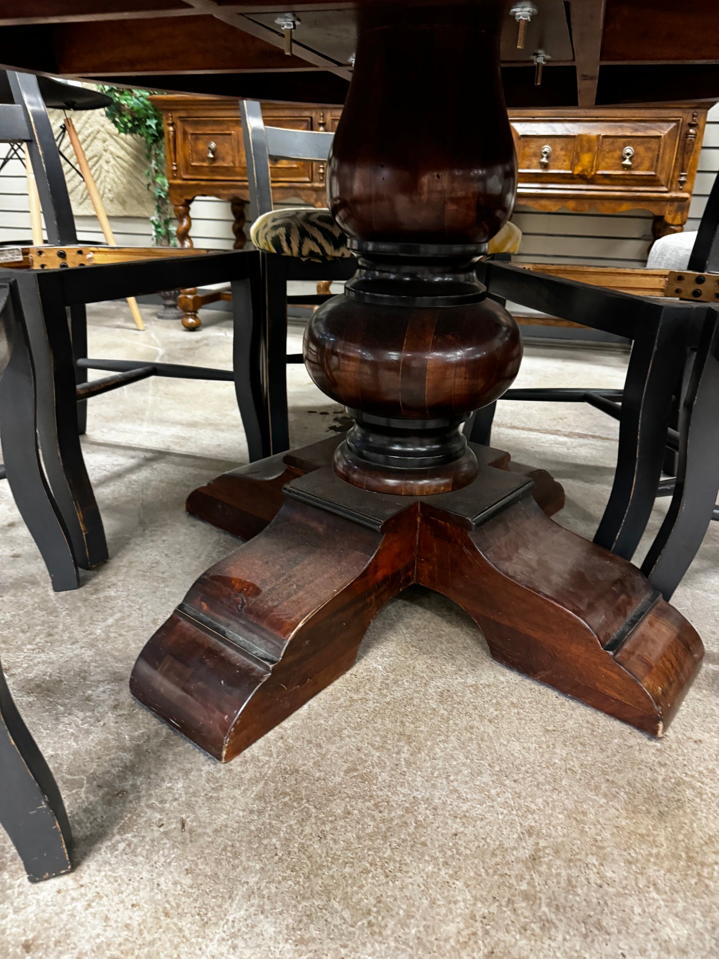 Large Round Pedestal Table w/Black Top